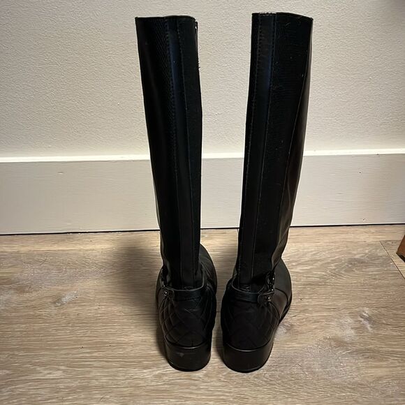 AQUATALIA Oralie Knee-High Stretch Leather Riding Boots Side Zip Quilted, Size 8 - Picture 5 of 15